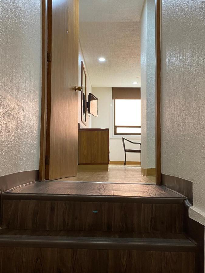 Hotel San Lucas เม็กซิโกซิตี้ ภายนอก รูปภาพ