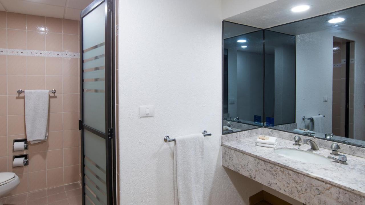 Hotel San Lucas เม็กซิโกซิตี้ ภายนอก รูปภาพ