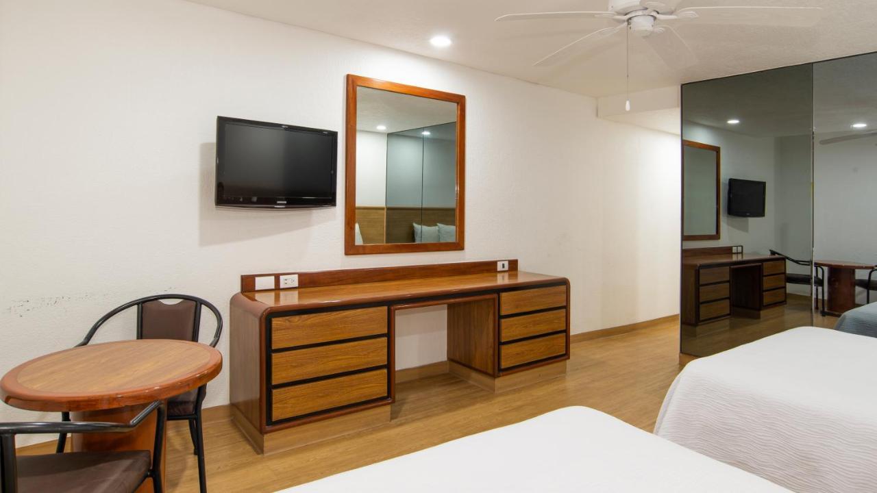 Hotel San Lucas เม็กซิโกซิตี้ ภายนอก รูปภาพ