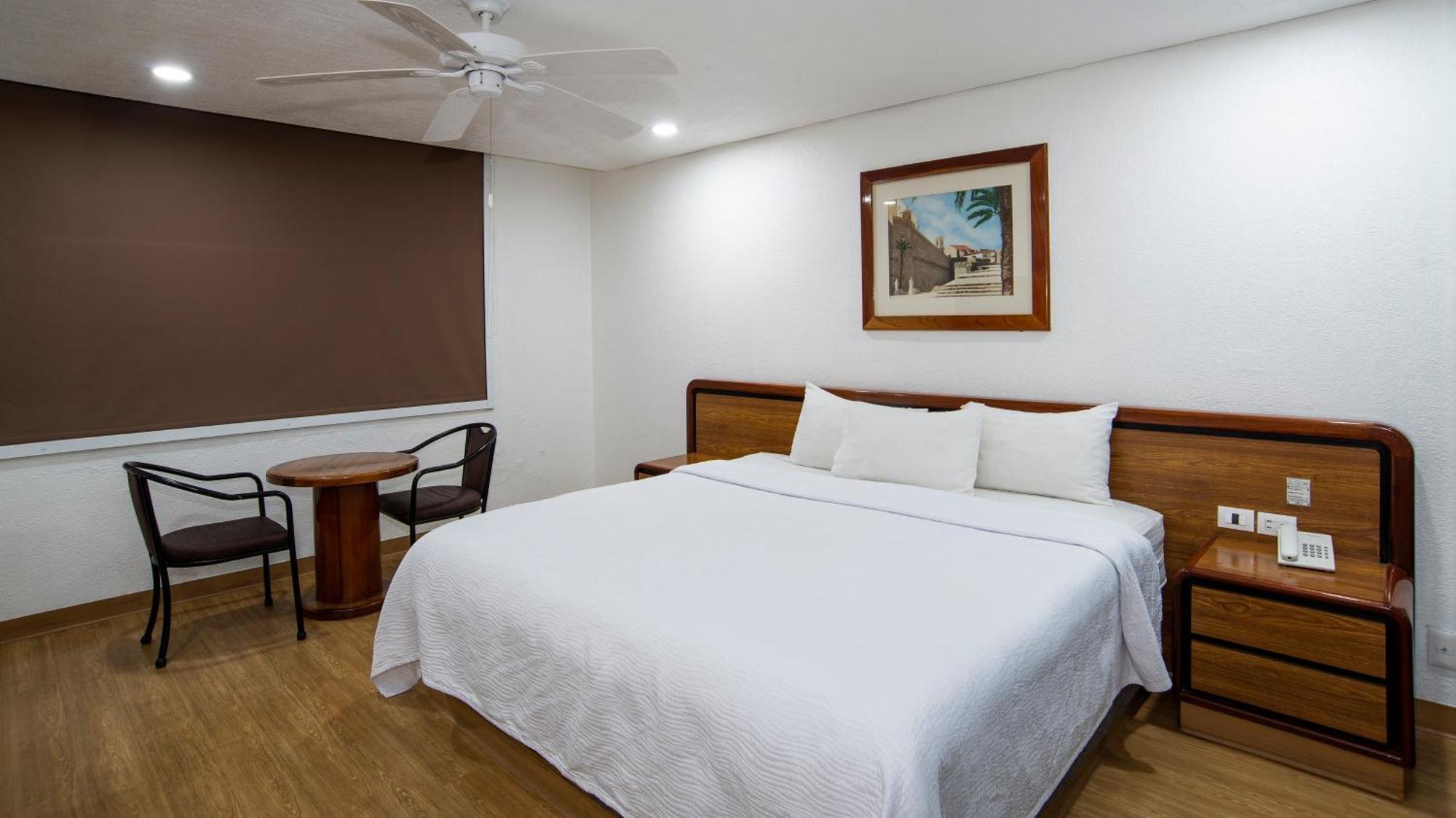 Hotel San Lucas เม็กซิโกซิตี้ ภายนอก รูปภาพ