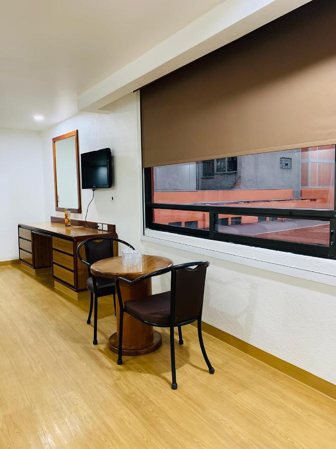 Hotel San Lucas เม็กซิโกซิตี้ ภายนอก รูปภาพ
